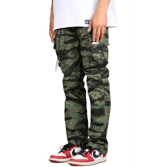 Hyper Denim Men’s Camo Cargo Pants Green Black XL EUC - Picture 1 of 7
